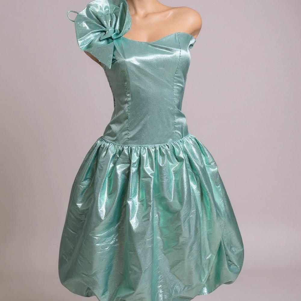 Vintage 80’s bubble hem Barbie Prom dance Dress Union made in the U.S.A fairy